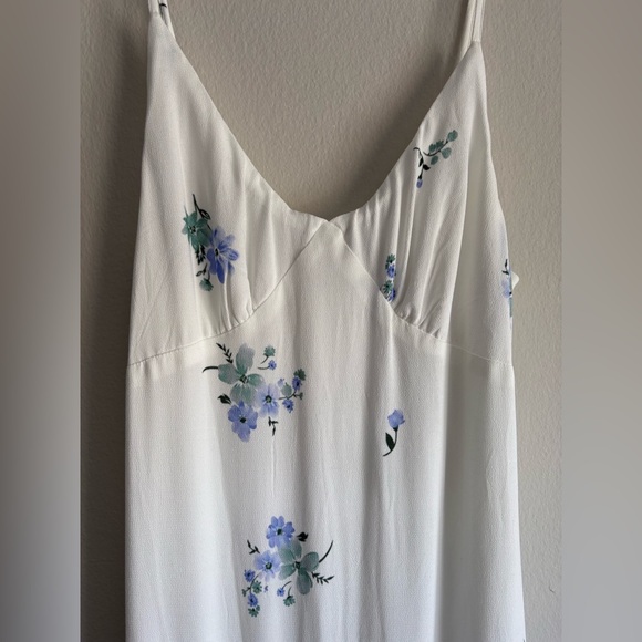 Princess Polly Sing Along White Floral Maxi Dress - Picture 5 of 7